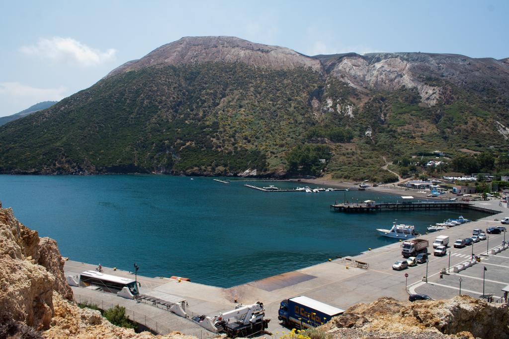Villa Crimi Vulcano  Exterior foto